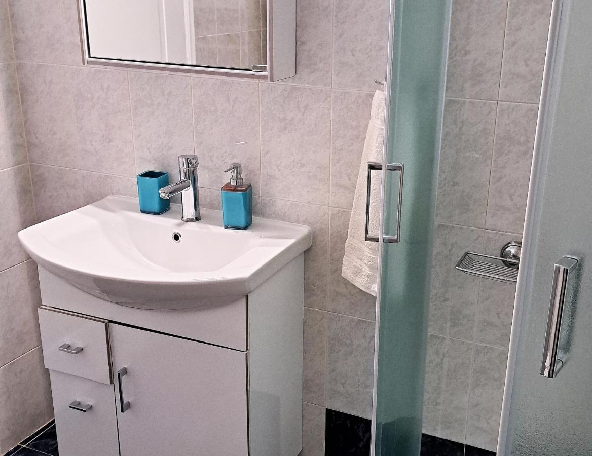 Family Stone Apartment Кипарисия Экстерьер фото